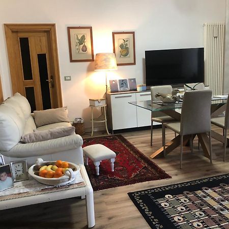 B & B Da Giusy Corte Franca Extérieur photo