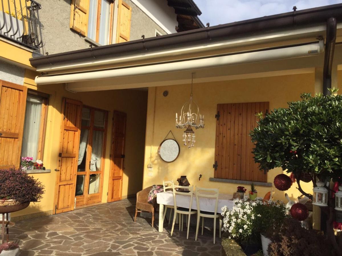 B & B Da Giusy Corte Franca Extérieur photo