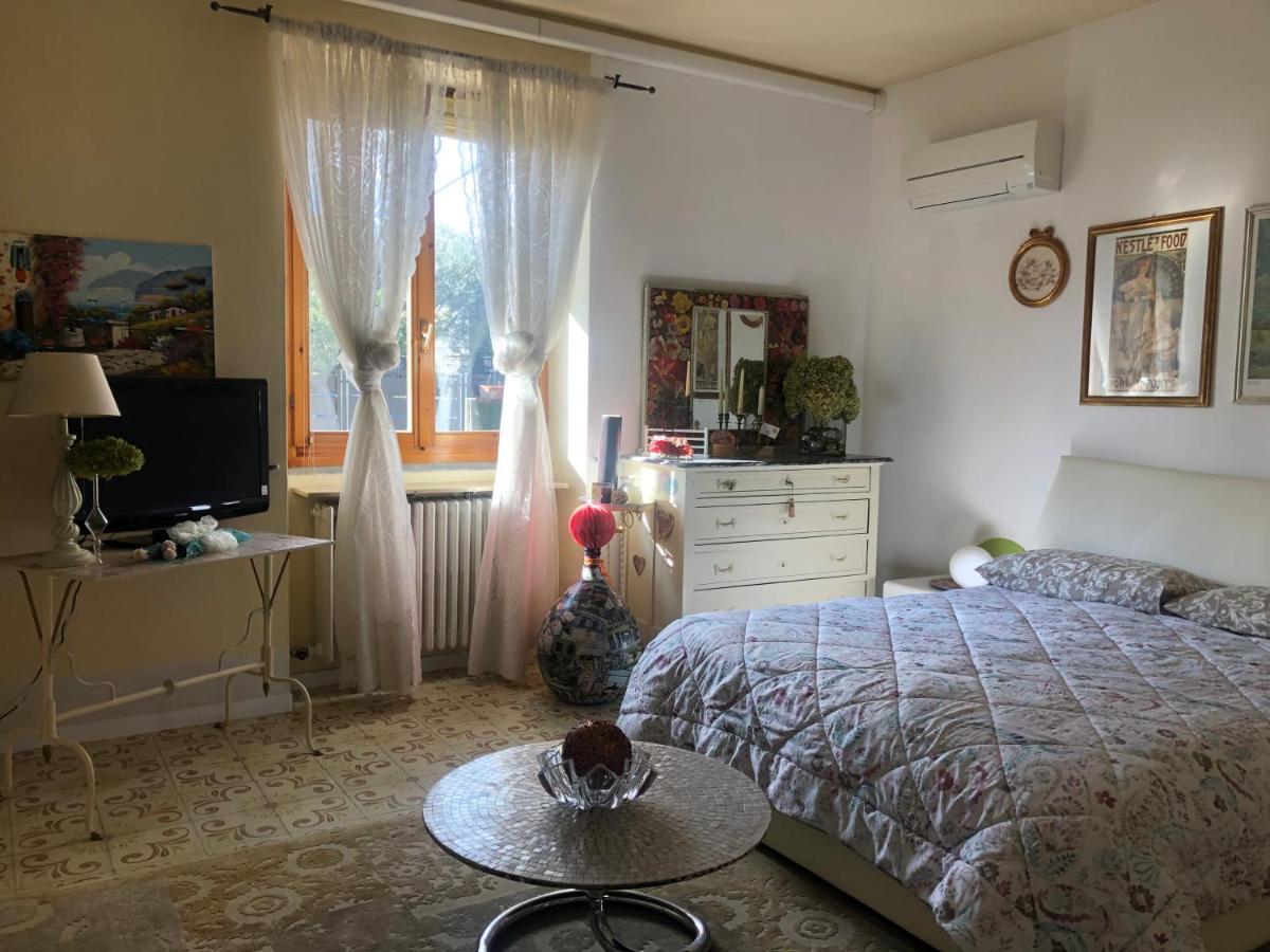 B & B Da Giusy Corte Franca Extérieur photo